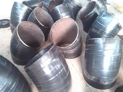 Heat shrinkable tape anticorrosion pipe